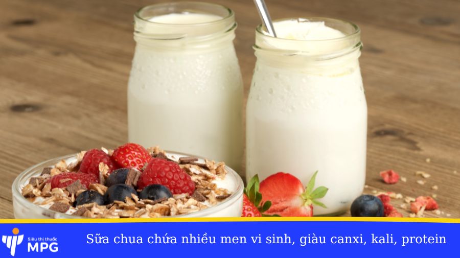 Sữa chua chứa nhiều men vi sinh và canxi, kali..